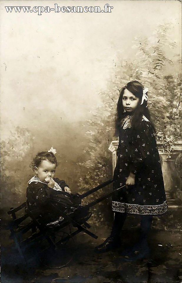 BESANÇON - Portrait d enfants